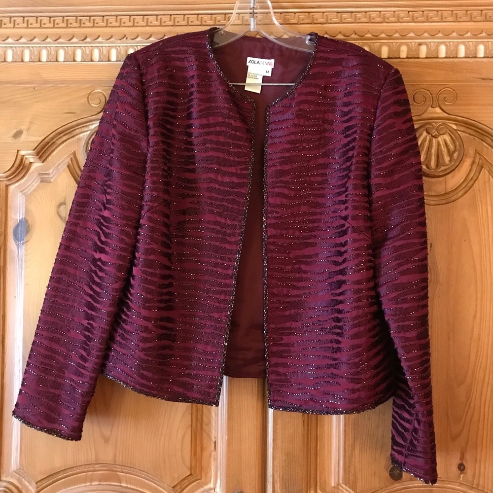 Burgundy beaded jacket M